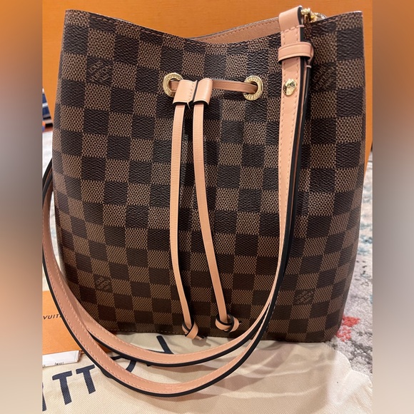 Louis Vuitton Damier Ebene NeoNoe - Picture 2 of 13